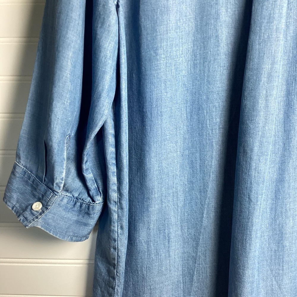 Chico's Chambray Lyocell V Neck Blouse Longline 3/4 Sleeve Lace Applique XL/16 - Picture 8 of 9